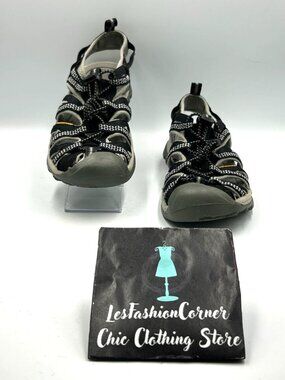Keen  Women's Black Gray Whisper Outdoor Waterproof Hiking Sandals Size 7.5 3281